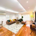 Maroubra Gem Close To Everything Sleep 16
