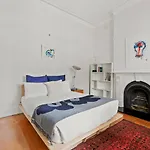 Chiltern Terrace - Delightful Erskineville Charm