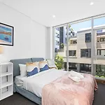 Zetland Delight 2-Bedroom Haven With Pool & Gym