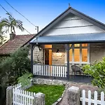 Federation Elegance: 3Br Cottage On Margaret St, North Sydney