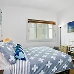 Coogee Beach House-100M To The Beach-Courtyard-Ac