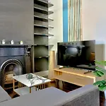 Unique 2 Bedroom House Pyrmont 2 E-Bikes Included