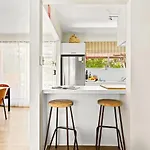 \'Kangaroo Corner\' Coastal Charm & Midcentury Flair