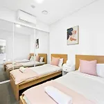 Waterfront Modern 2B2B Apt@Marina Square