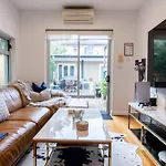 Eggies Nest - Sydney City Apartment