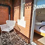 Stylish Terrace Living In Paddington\'S Heart