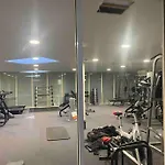 Apartment In Chiswick With Pool, Sauna & Gym