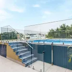 New! Ideal 1Br Beachside Studio With Pool
