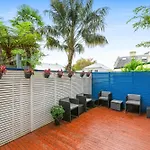 Elegant 1-Bed With Study By Balmain Wharf