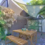 Delightful 2 Bedroom House Pyrmont 2 E-Bikes Included