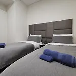 Sydney Olympic Park Modern 3 Bedroom With Pool & Free Parking