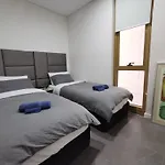 Sydney Olympic Park Modern 3 Bedroom With Pool & Free Parking