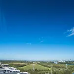 Minimalism Modern Apartment*Waterview*Parking＊Iga