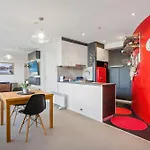 Chic 1-Bed Apartment In The Heart Of Newtown