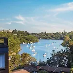 Two Bedroom Private Apartment In Lane Cove With Parking