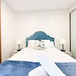 City Living Made Easy : 1 Bed Apt In Ashfield Heart