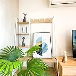 City Living Made Easy : 1 Bed Apt In Ashfield Heart