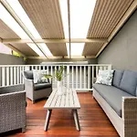 Comfy Darlinghurst Retreat