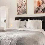Lovely Apartment In Darlinghurst