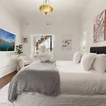 Lovely Apartment In Darlinghurst