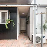 Private Ensuite Queen Room Near Sydney Airport