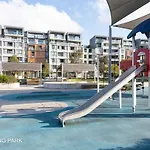 Aircabin - Rosebery - Lovely - 2 Beds Apt +Parking