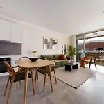 Kahlo Alexandria - Stylish 2 Bdrm Walk To Train