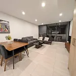 Modern 2 Bedroom Apartment Close To All Amenities!