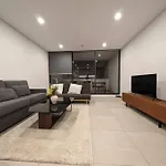 Modern 2 Bedroom Apartment Close To All Amenities!
