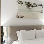 Modern Coastal City Escape In Manly
