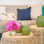 Tranquil Ocean-View Retreat In Dover Heights