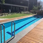 Air Conditioned One Bedroom With Pool Close To Cbd