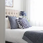 Sunny Apartment In Quiet And Green Neighbourhood