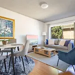 Unit With Balcony, Backyard And Parking Near Shops Duplicate