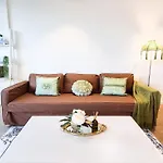 Cozy Apartment At St Leonard
