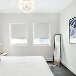 Heatherbrae II - Stunning Harbour Bridge Views!