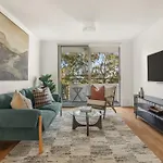 Glebe Tranquil Retreat - 2Bd With Parking