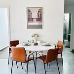 Modern Apartment St Leonards