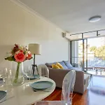Stylish 1 Bedroom Apartment With Balcony Surry Hills
