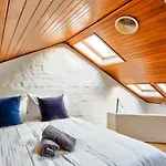 2 Bedroom House At The Centre Of Pyrmont