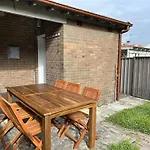 Charming 3 Bedroom On The Edge Of Downtown Glebe
