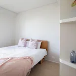 The Grove - Explore Sydney Harbourside Living
