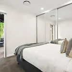 Central 2Br Terrace Home In Trendy Surry Hills