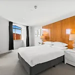 Spacious Inner-West 2-Bed With Alfresco Dining