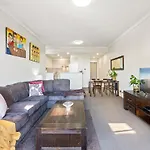Aircabin - Parramatta - Free Parking - 1 Bed Apt
