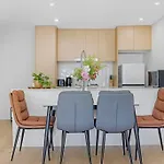 Modern 2B2B With Free Parking