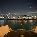 Holidays In Absolute Waterfront!