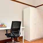 Charming Central Unit In Authentic Building