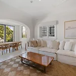 Executive 2Br Apt With Balcony Near Yarranabbe Park