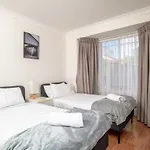 3Bedroom Townhouse At Dundas